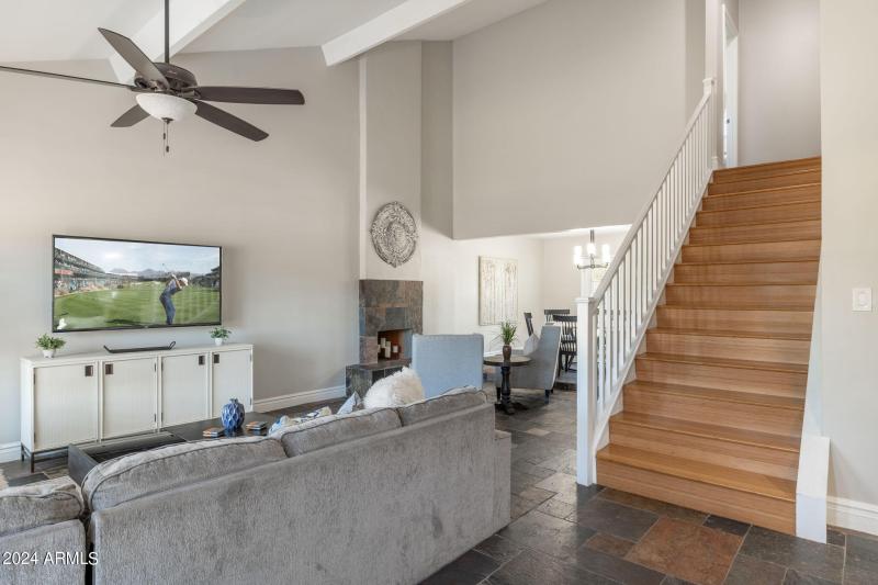 9-web-or-mls-5948-e-corrine-dr