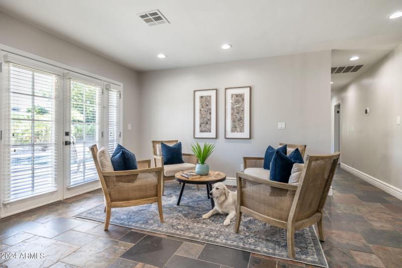 18-web-or-mls-5948-e-corrine-dr