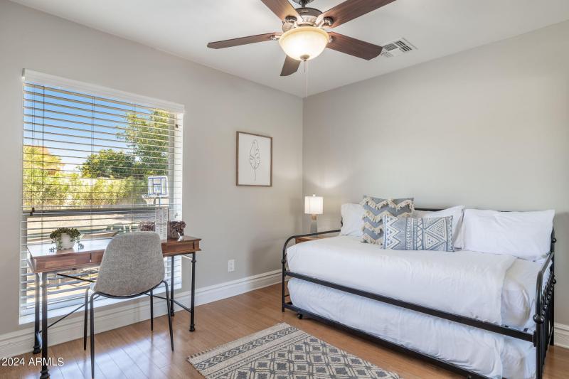 36-web-or-mls-5948-e-corrine-dr