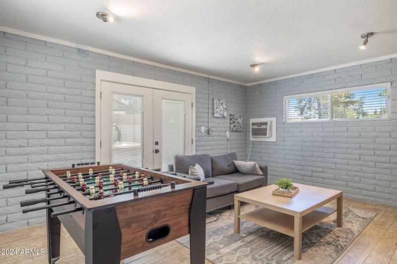 48-web-or-mls-5948-e-corrine-dr