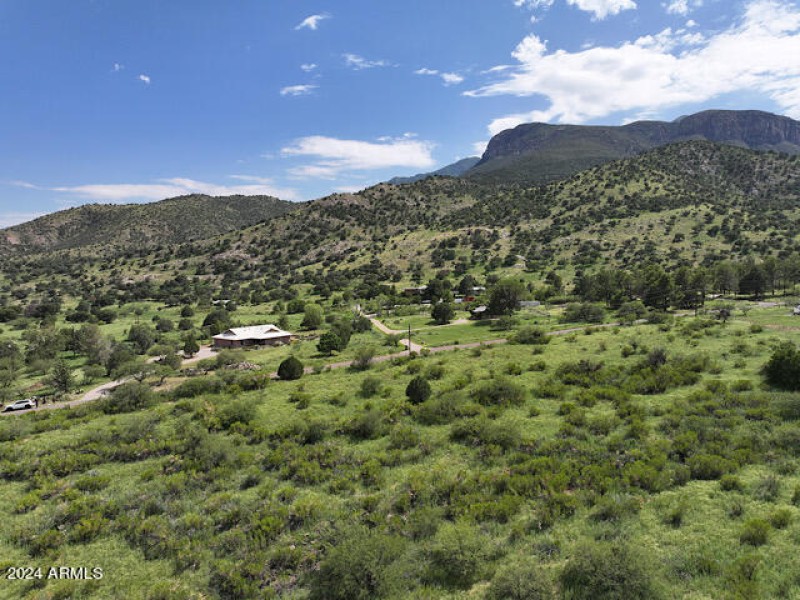 F7C3C681-F3EC-45D2-B6D0-0AB0EE1EDE20