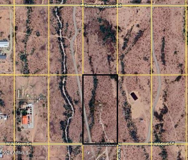 high contrast lines-1