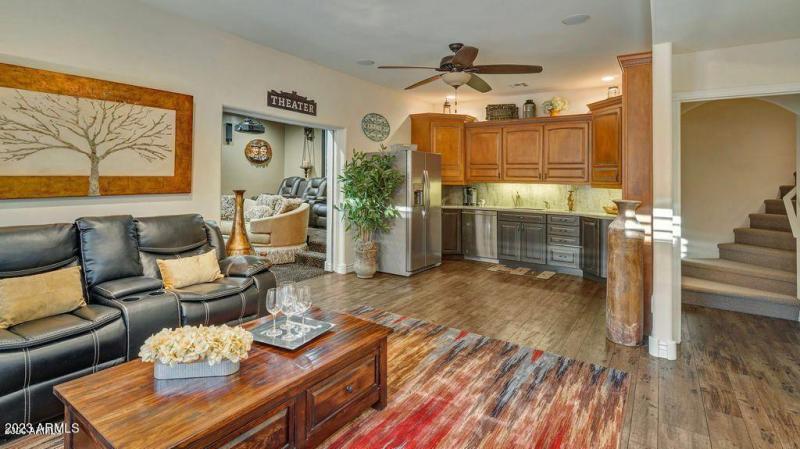 20201111222211722878000000-o