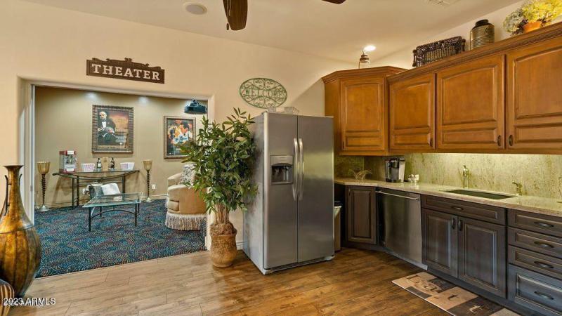 20201111222212940787000000-o