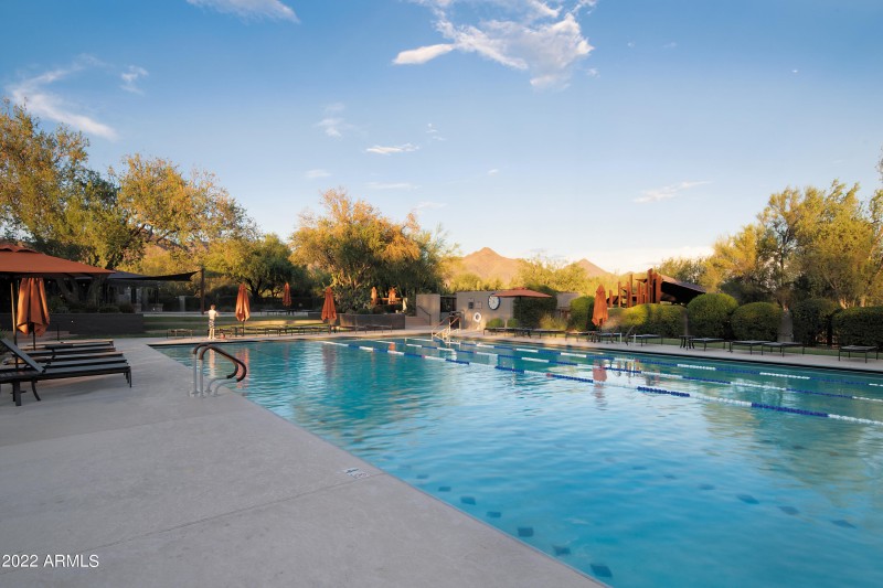 Community - DCR Pool Mountainside