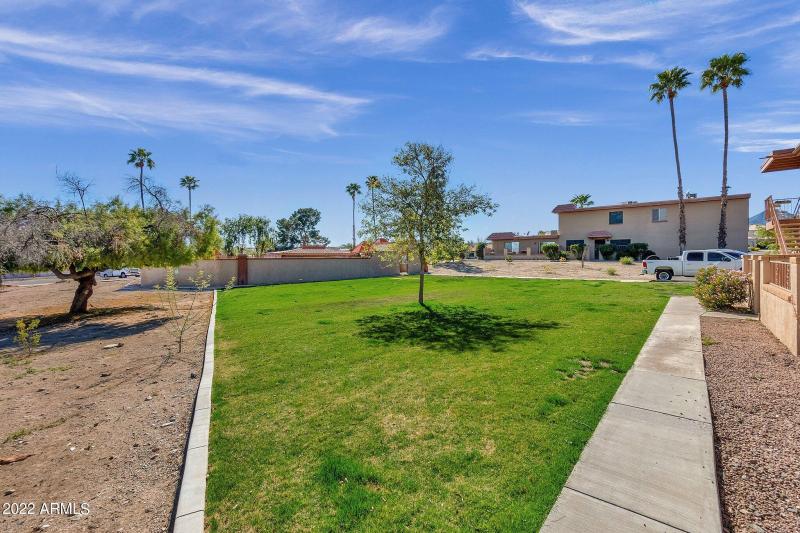 SAGUARO WOODS COMMUNITY