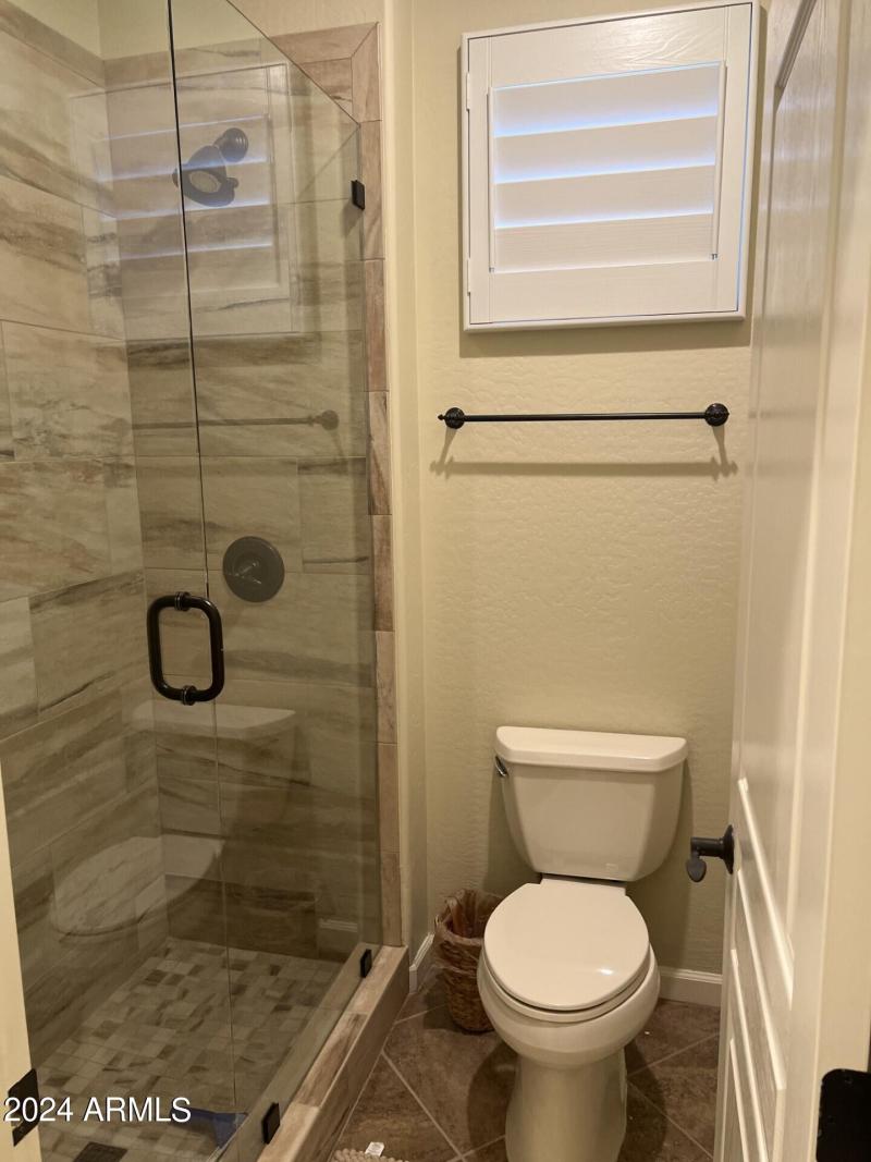 Upstairs Hall Bathroom