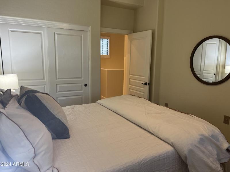 Upstairs Second bedroom