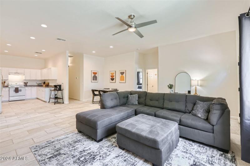 2233 East Sheridan St - Web Quality - 00