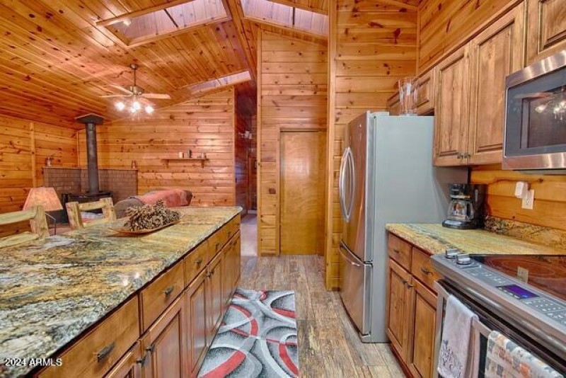 20210914231708054185000000-o