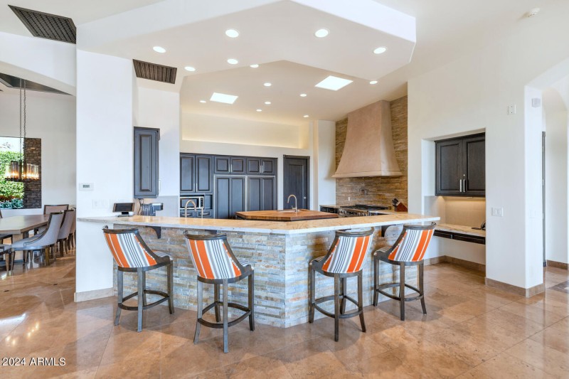 6207 E Indian Bend Rd-large-020-046-6207