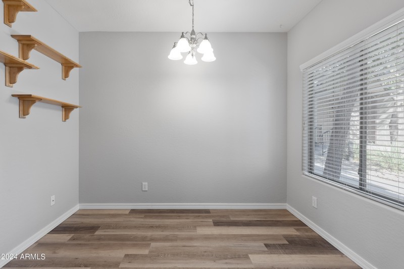 Dining Area-Breakfast Nook
