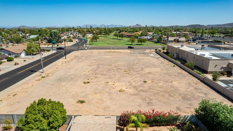 1.1 Acre Corner 35th Ave & Paradise Lane