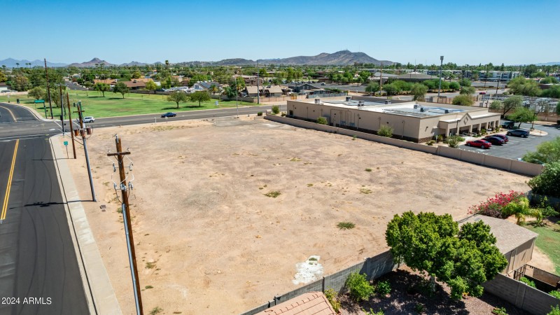 1.1 Acre Corner 35th Ave & Paradise Lane