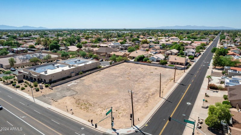 1.1 Acre Corner 35th Ave & Paradise Lane