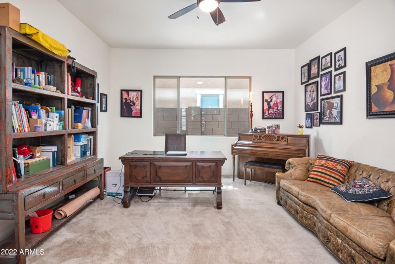 34-10020 E Strobe Ave-34