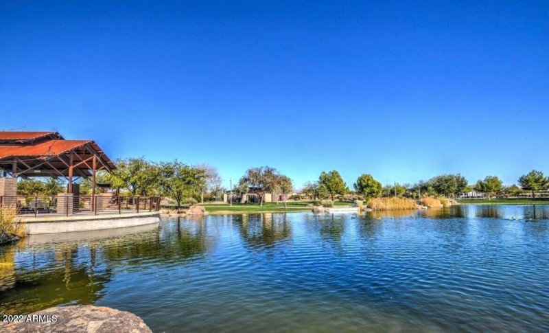 20220422213629482828000000-o