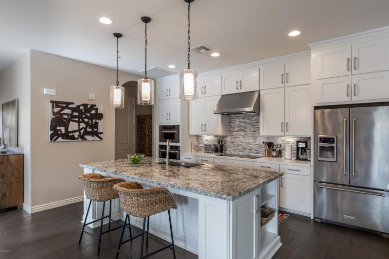 004_Kitchen