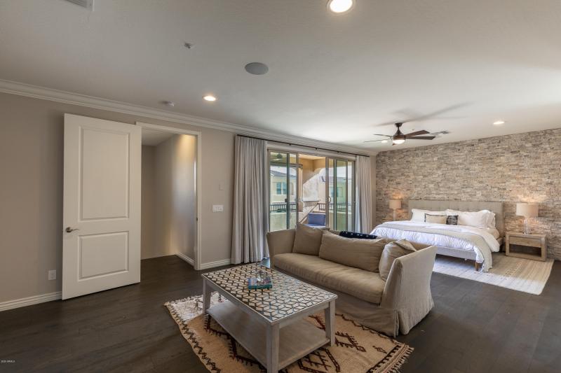 011_Master Suite