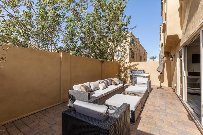 021_Patio