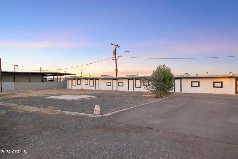 6-web-or-mls-QPT Photo - MAP_9083