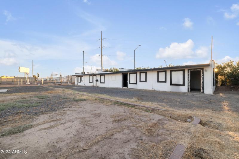 12-web-or-mls-QPT Photo - MAP_9025