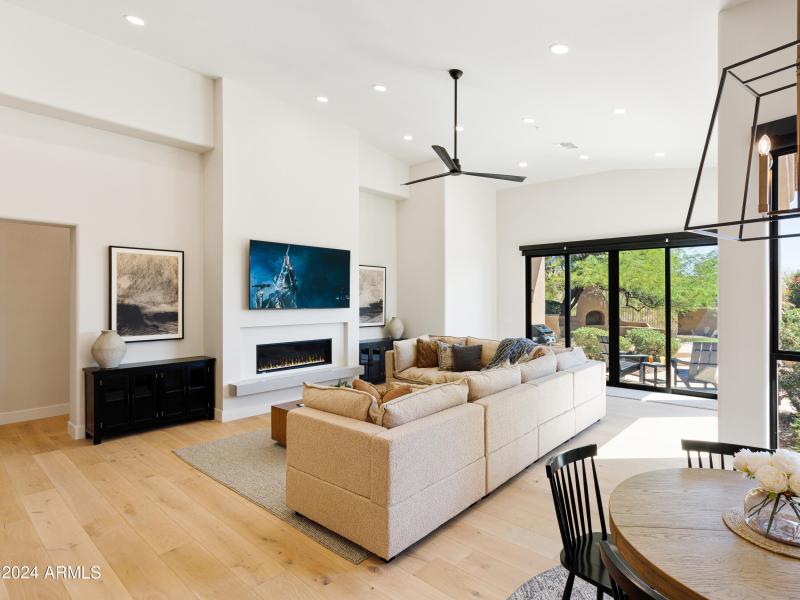 PropertyImageCo_12077ELaurelLn_WEB-23