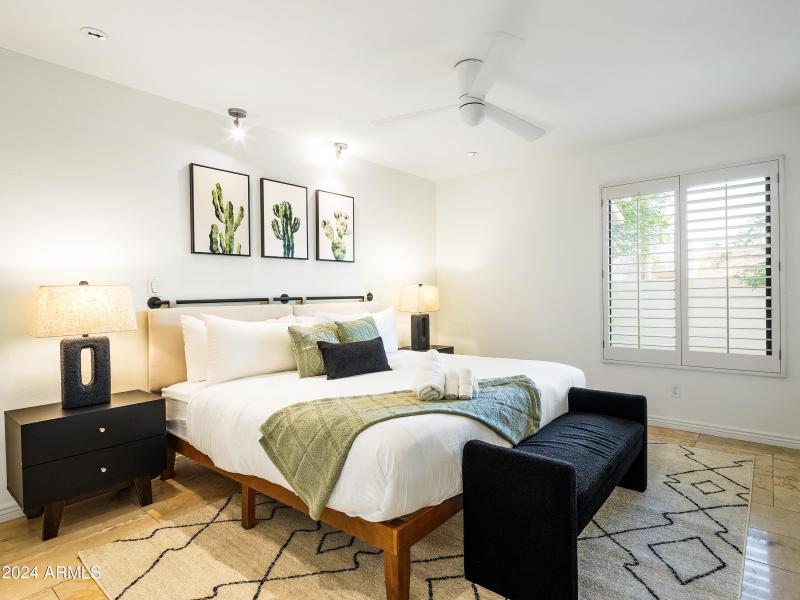 PropertyImageCo_6124EDelcoaAve_WEB-24