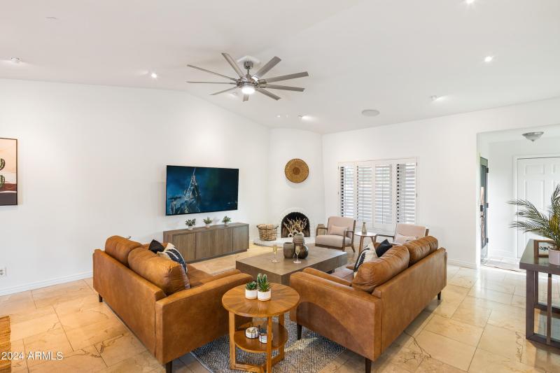 PropertyImageCo_6124EDelcoaAve_WEB-27