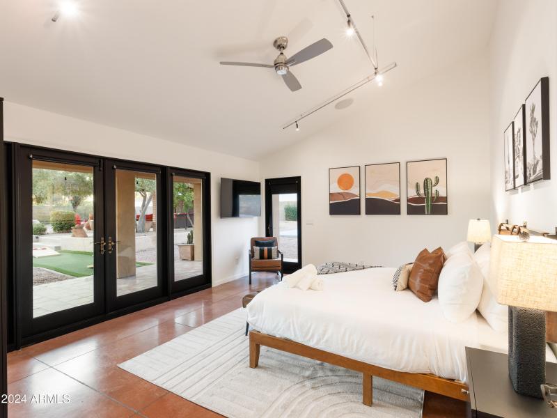 PropertyImageCo_6124EDelcoaAve_WEB-61