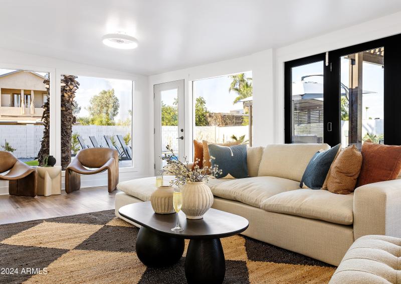 PropertyImageCo_13611N50thSt_WEB-14