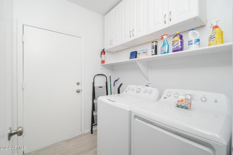 In Unit Washer/Dryer