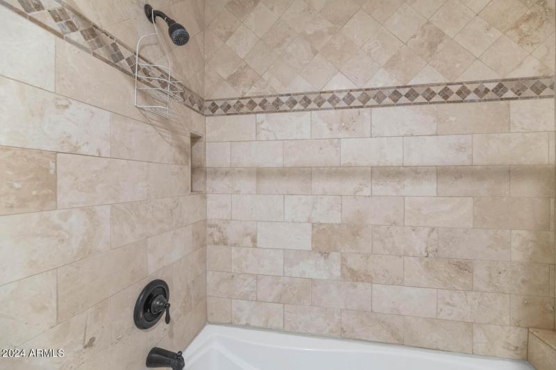 7740 E Camelback Rd-large-013-020-TOD300