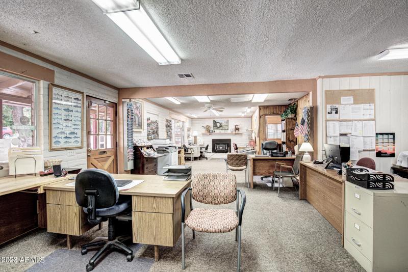 0D0A7735And9more_HR5 copy.jpgps