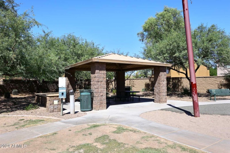 Community Park-Ramada