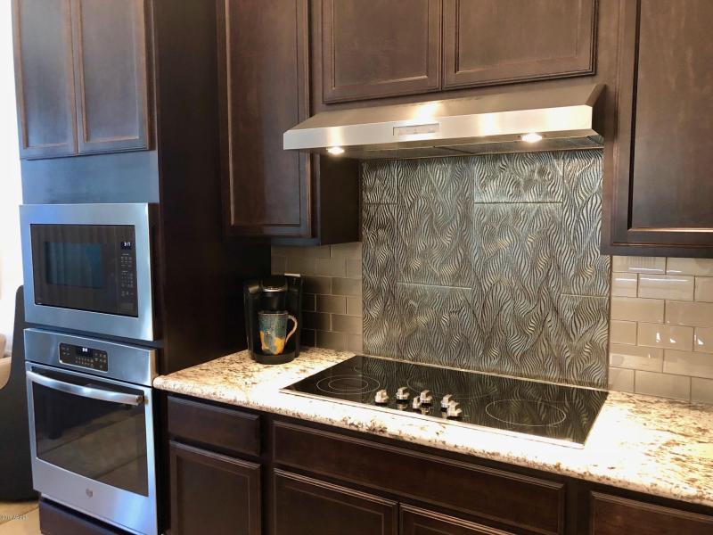 Kitchen Backsplash
