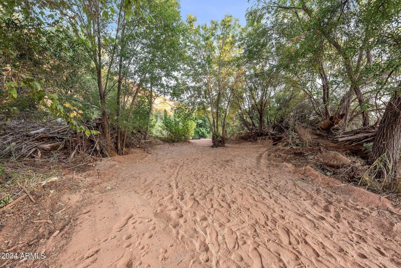 Path to Oak Creek