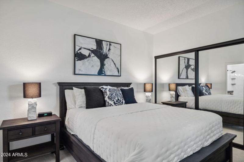 22-web-or-mls-10019-e-mountain-view-rd-1