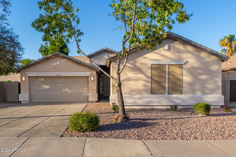 1384 E. Morelos Street