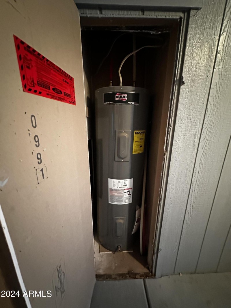 Hot Water Tank