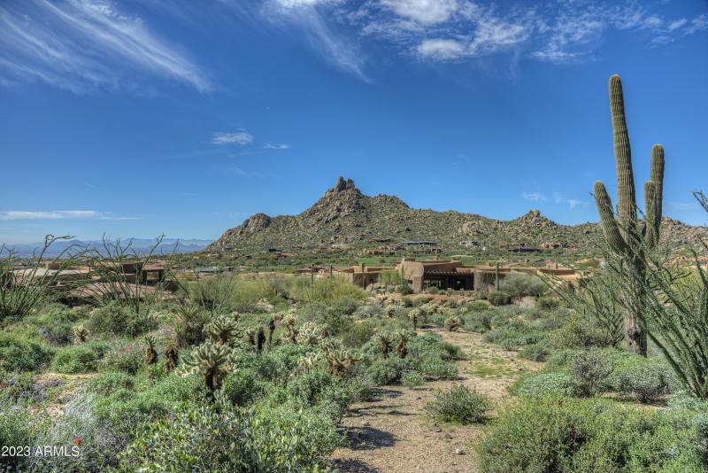 011_Pinnacle Peak Mountain Views