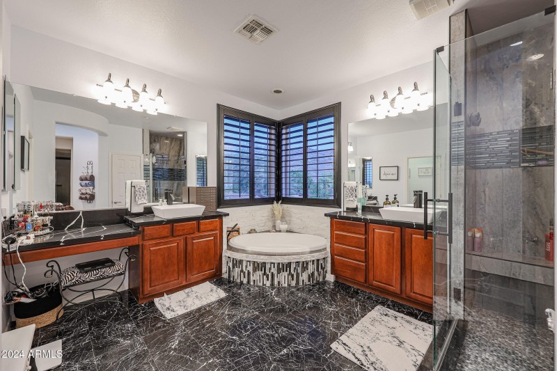 upstairs master bath