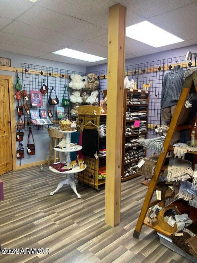 20241029223338858085000000-o