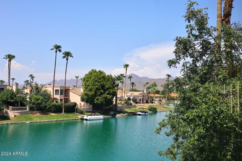 Balcony-Mountain View