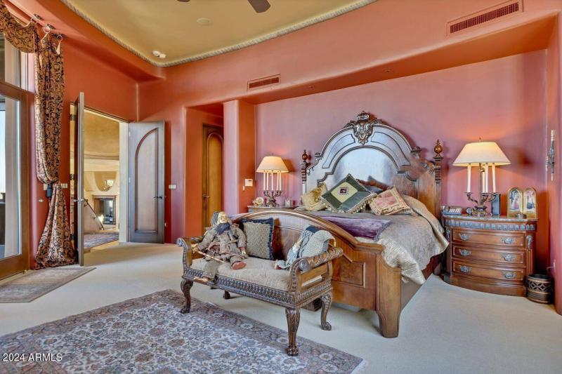 Magnificent & Elegant