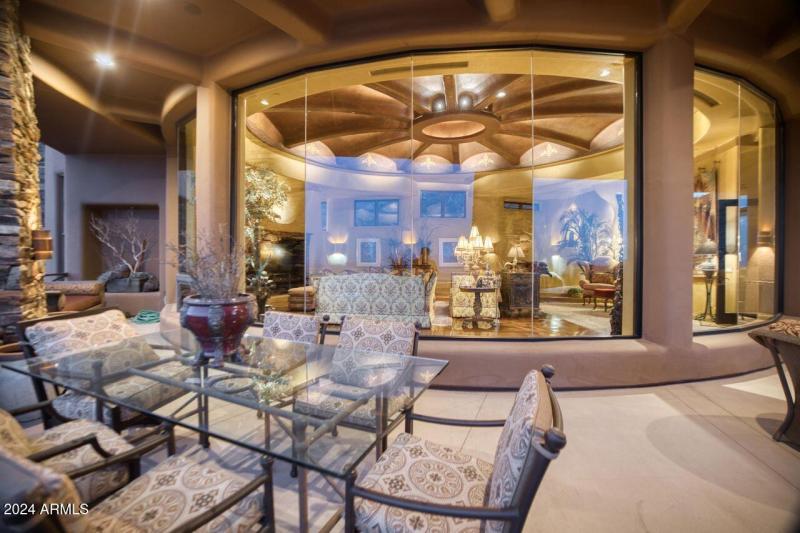 Indoor/Outdoor Lifestyle