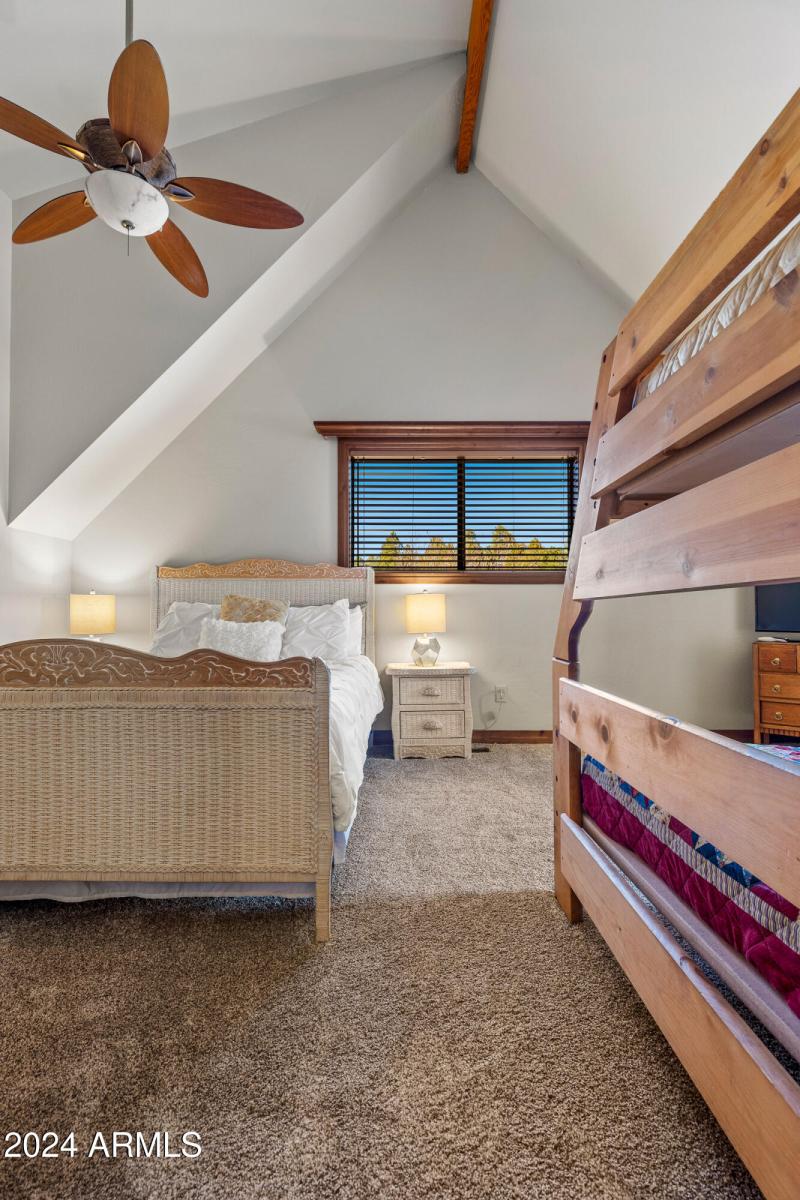 8950 W Antoinette Way-88