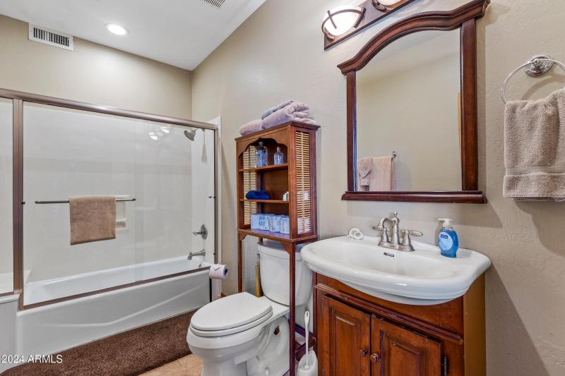 8950 W Antoinette Way-75