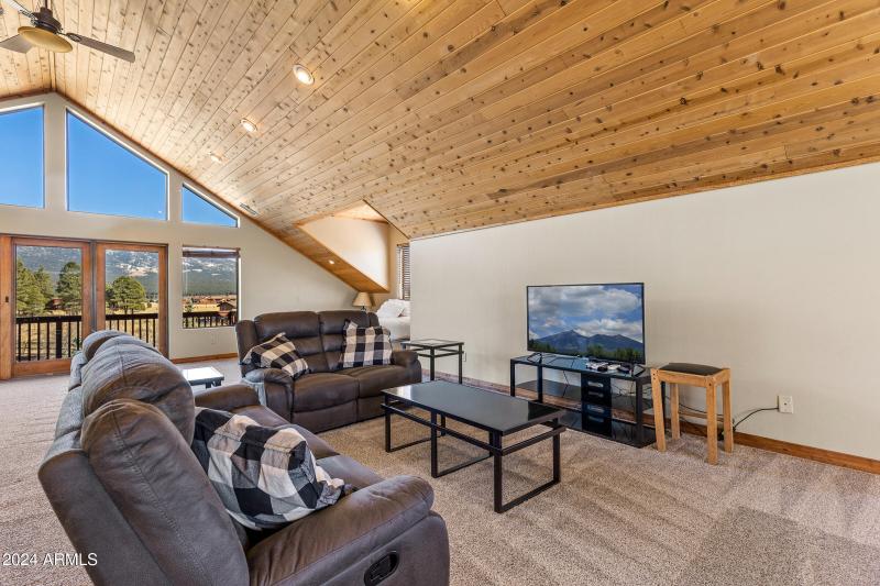 8950 W Antoinette Way-62