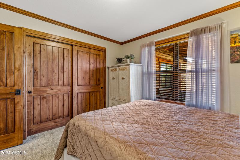 8950 W Antoinette Way-39